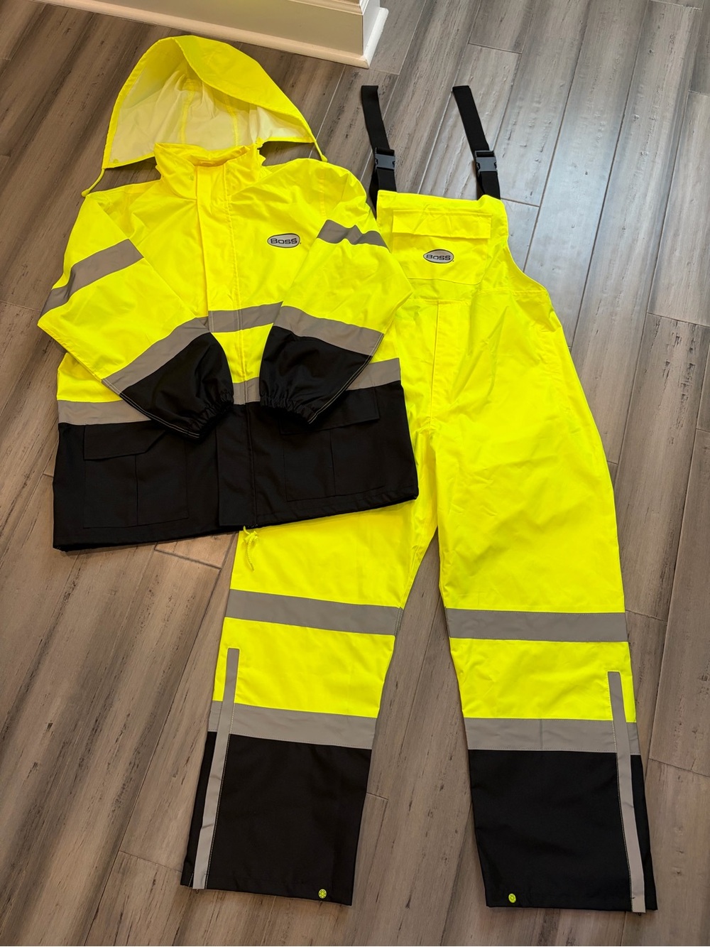 [NEW] Boss Unisex ANSI Class 3 High-Visibility Waterproof 2-Piece Rain Suit, L
